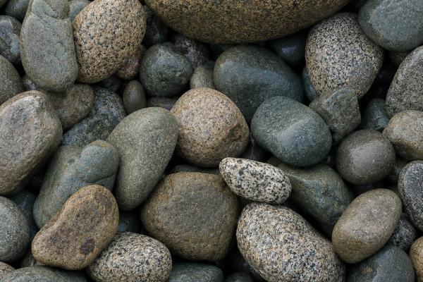 1"-8" River Rock